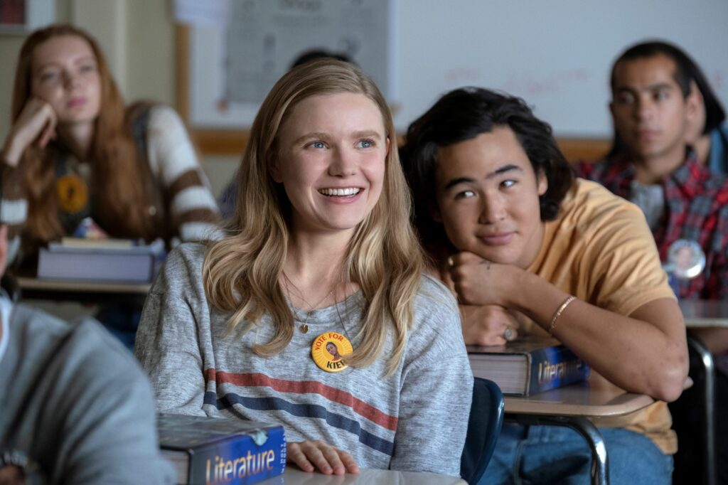 Hadley Robinson as Vivian, Nico Hiraga as Seth in Moxie, on Netflix.