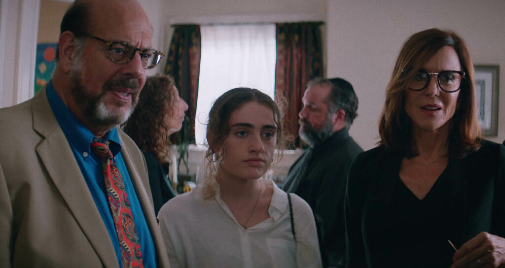 Rachel Sennott, Polly Draper and Fred Malamed as Danielle and her parents in Shiva Baby