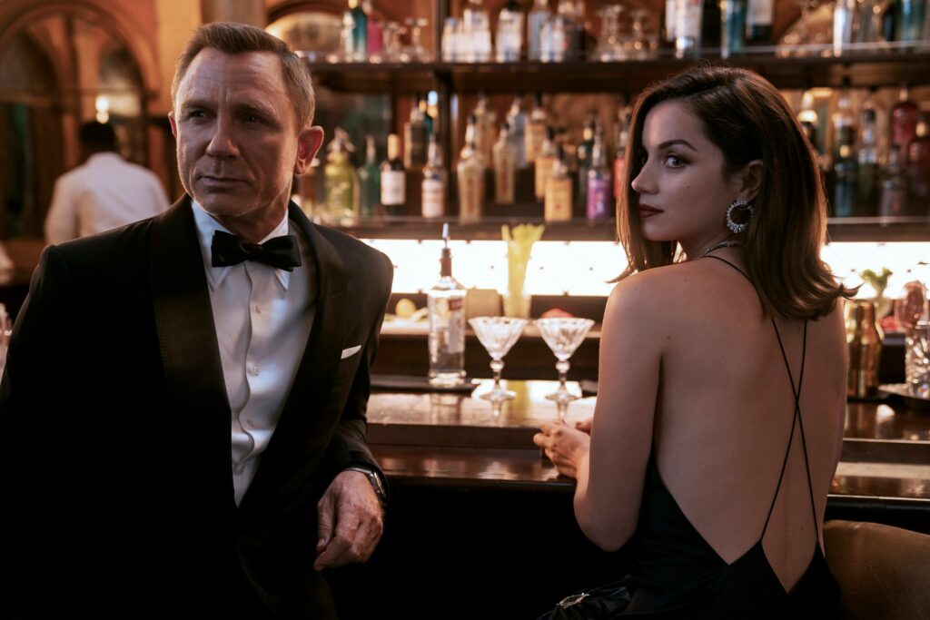 No Time To Die review: Daniel Craig's final James Bond movie reinvents 007 - Polygon